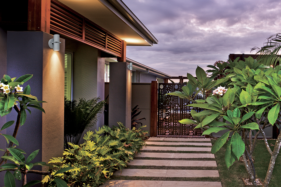 Best outdoor lights for beach house deals