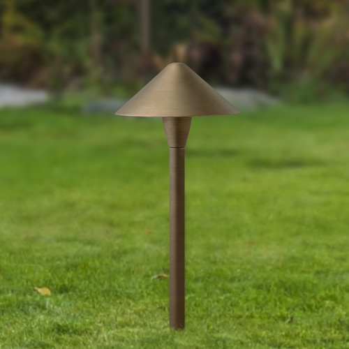 Hardy Island Small Classic LED Path Light in Bronze by Hinkley Lighting