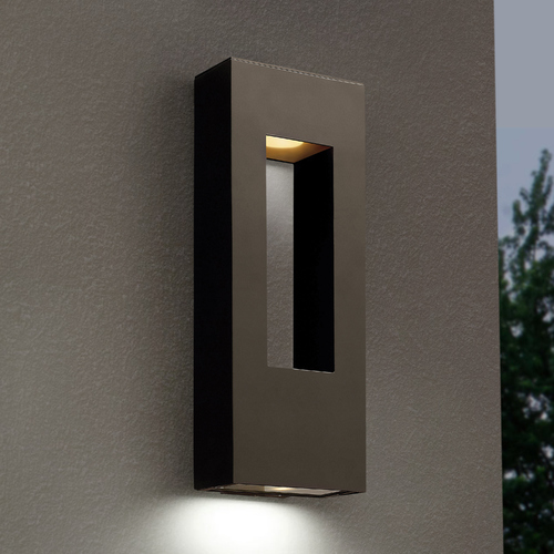 Hinkley Modern LED Outdoor Wall Light in Bronze Finish 1649BZ-LED