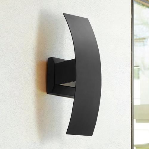 Curvo Noir LED Outdoor Wall Light by Quorum Lighting