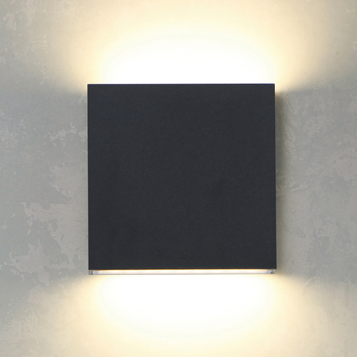 Brik 4.75-Inch LED Outdoor Wall Light in Black by ET2 Lighting
