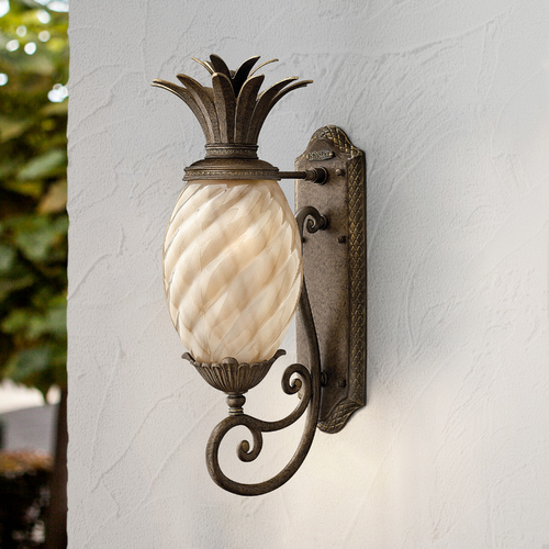 Plantation 21.25-Inch Outdoor Wall Light in Pearl Bronze by Hinkley Lighting