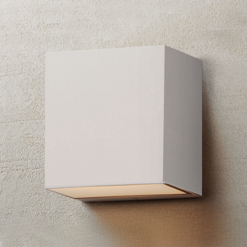 Blok 4.75-Inch LED Outdoor Wall Sconce in White by ET2 Lighting