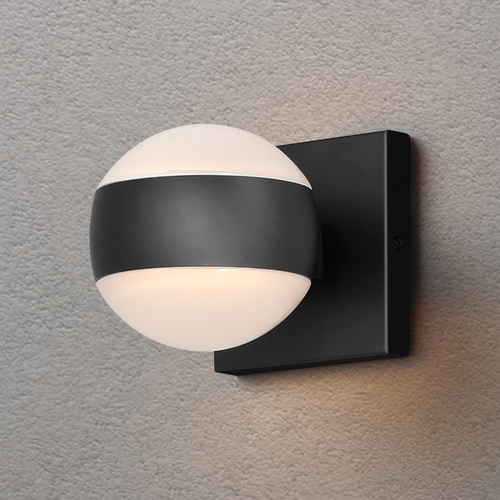 Modular LED Outdoor Wall Light in Black by ET2 Lighting